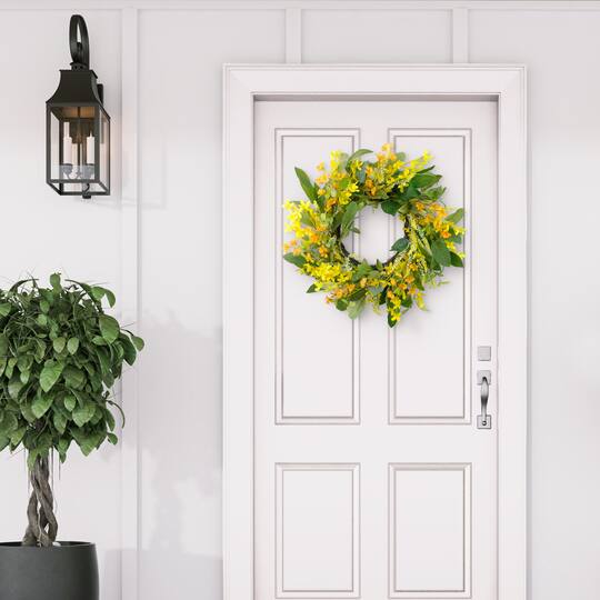 24" Yellow Spring Winter Jasmine Floral Wreath